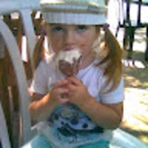 Meet your Posher, Asya